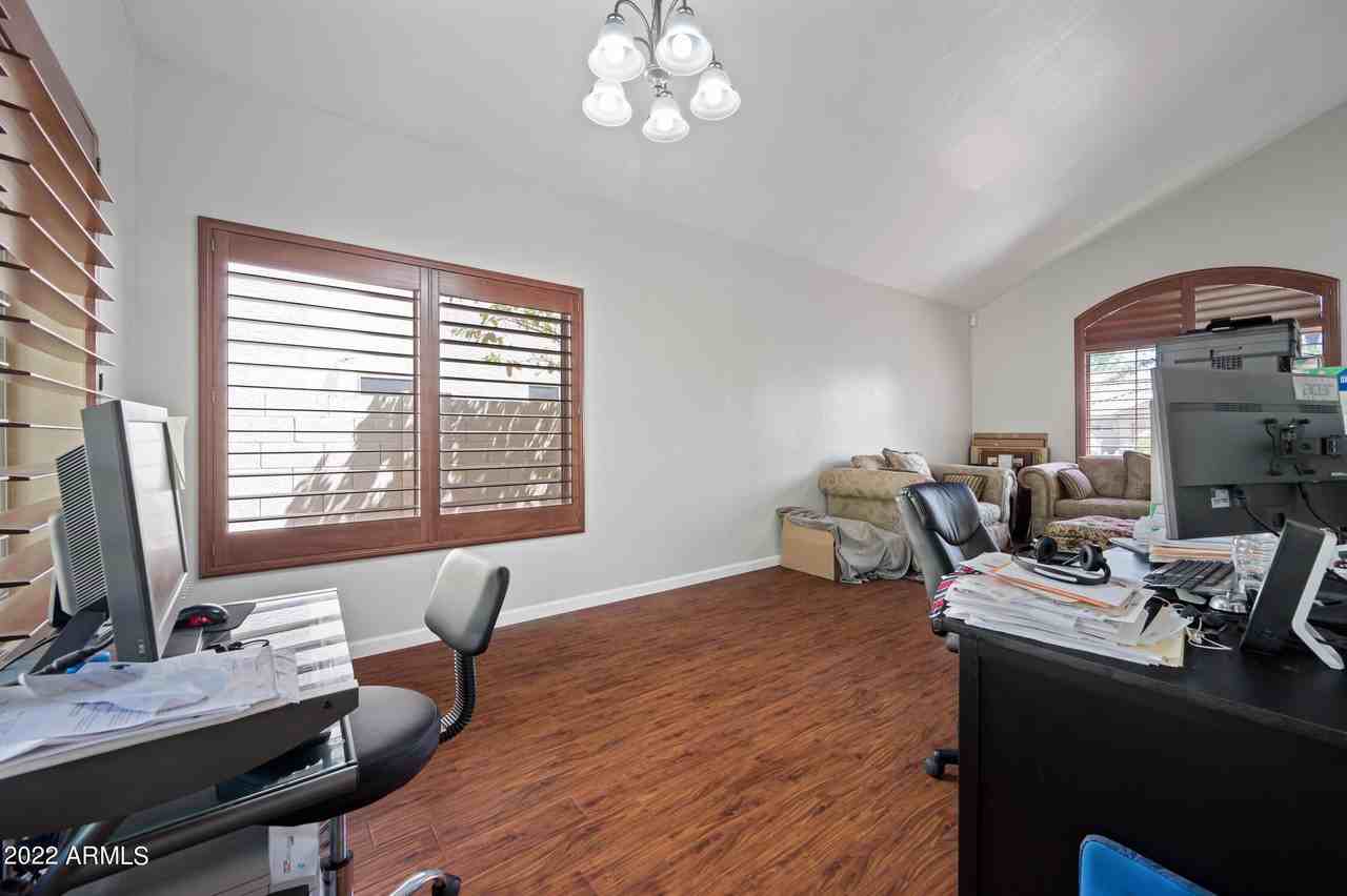 708 W Stottler Pl - Photo 7 of 42