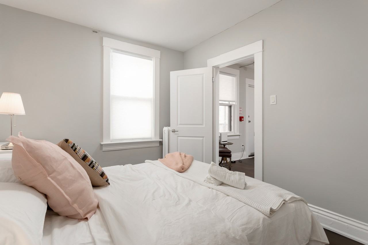 345 Gladstone Avenue ##5 - Photo 7 of 15