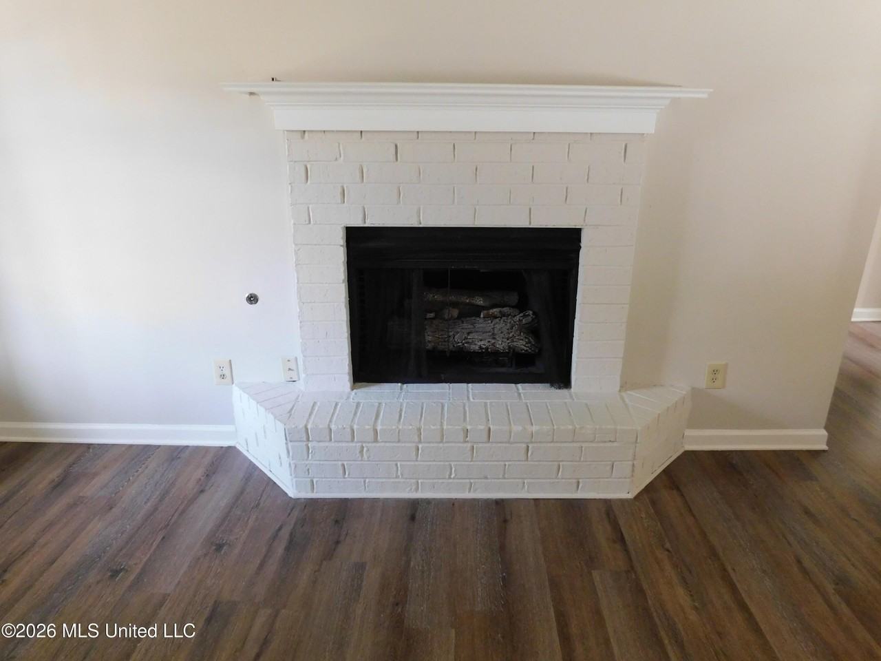 2603 Winwood Cv - Photo 4 of 9