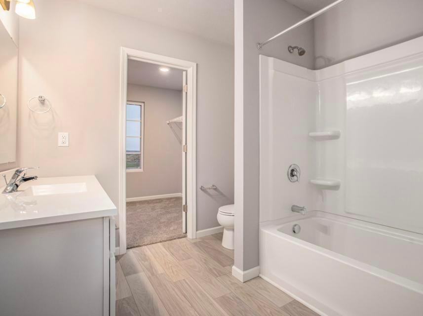 114 Bellflower Dr - Photo 3 of 13