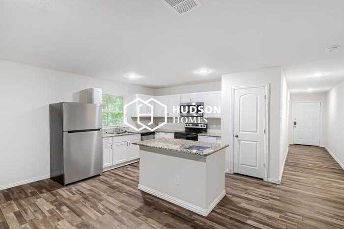 3619 York St - Photo 5 of 14