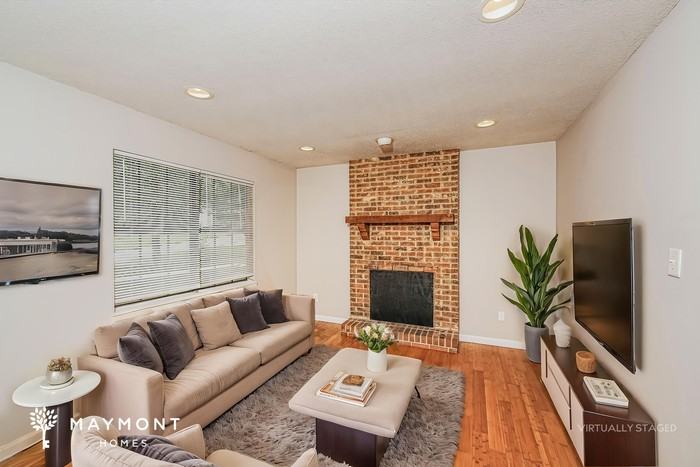 6836 Markham Dr - Photo 7 of 16