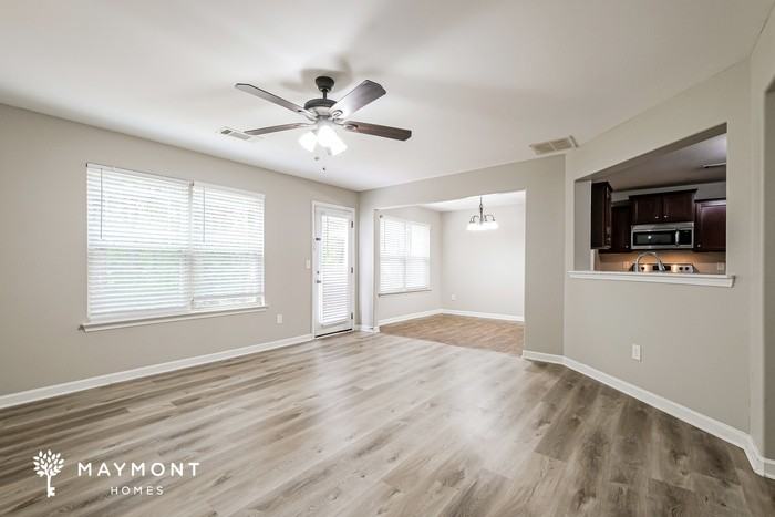929 Justice Dr - Photo 5 of 15