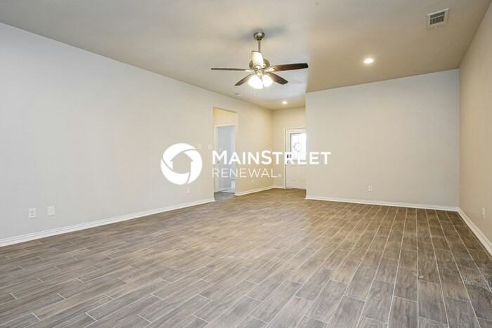 1229 E Harvey Ave - Photo 4 of 17