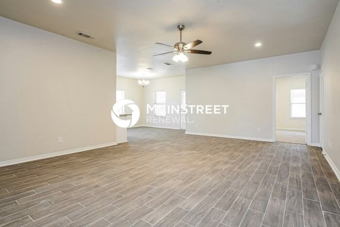 1229 E Harvey Ave - Photo 5 of 17