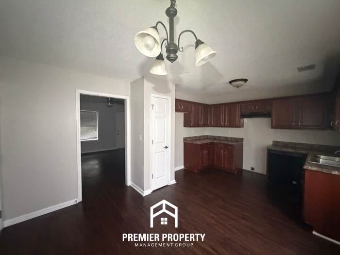 3605 Cordell St - Photo 5 of 20