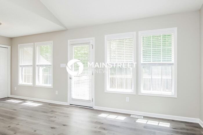 1433 Smokey Mountain Dr - Photo 6 of 16