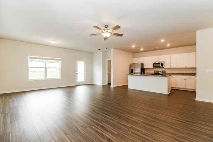360 Augustine Dr - Photo 5 of 14
