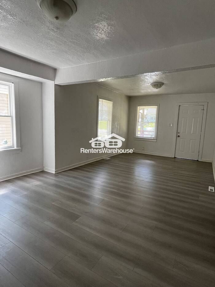 7133 Agnes Ave - Photo 3 of 12