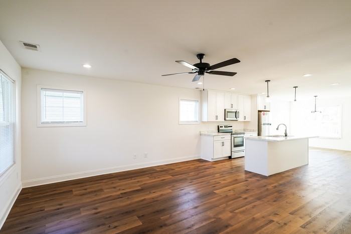 380 Baldwin Ln - Photo 5 of 10