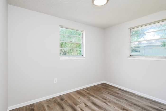 3823 Avenue J Nw - Photo 7 of 8