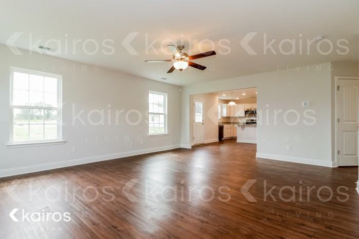 107 Scots Pine Ct - Photo 4 of 17