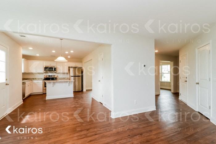 107 Scots Pine Ct - Photo 6 of 17