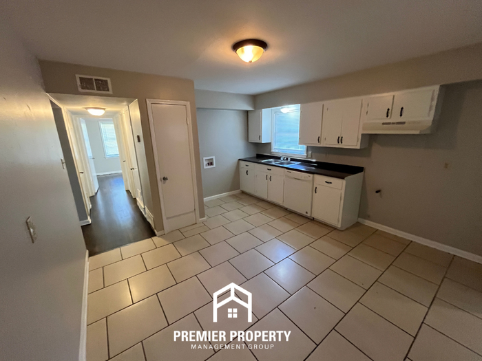 4633 Berta Rd - Photo 4 of 22