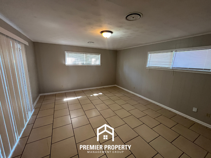4633 Berta Rd - Photo 6 of 22