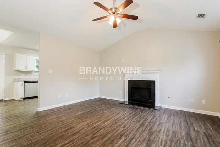 5248 Katherine Village Dr - Photo 4 of 23