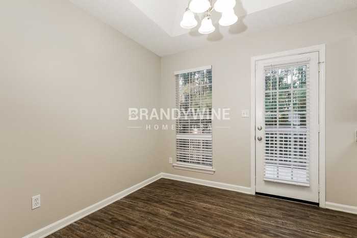 5248 Katherine Village Dr - Photo 6 of 23