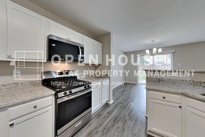 18451 Westgate Pasture Ln - Photo 6 of 20