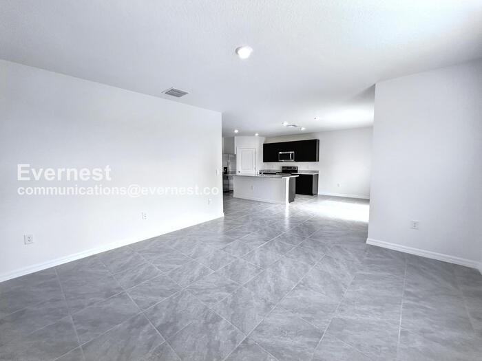 8332 Juning Cv - Photo 5 of 33