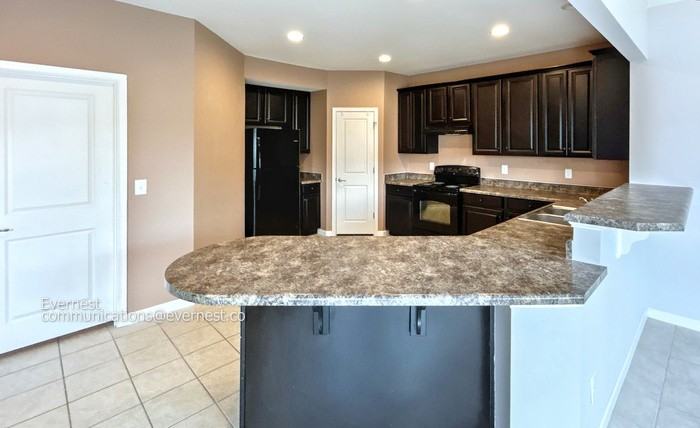 1054 Countess Ln - Photo 2 of 31