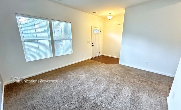 1054 Countess Ln - Photo 6 of 31