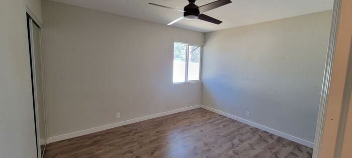 3452 Las Vegas Dr - Photo 6 of 20