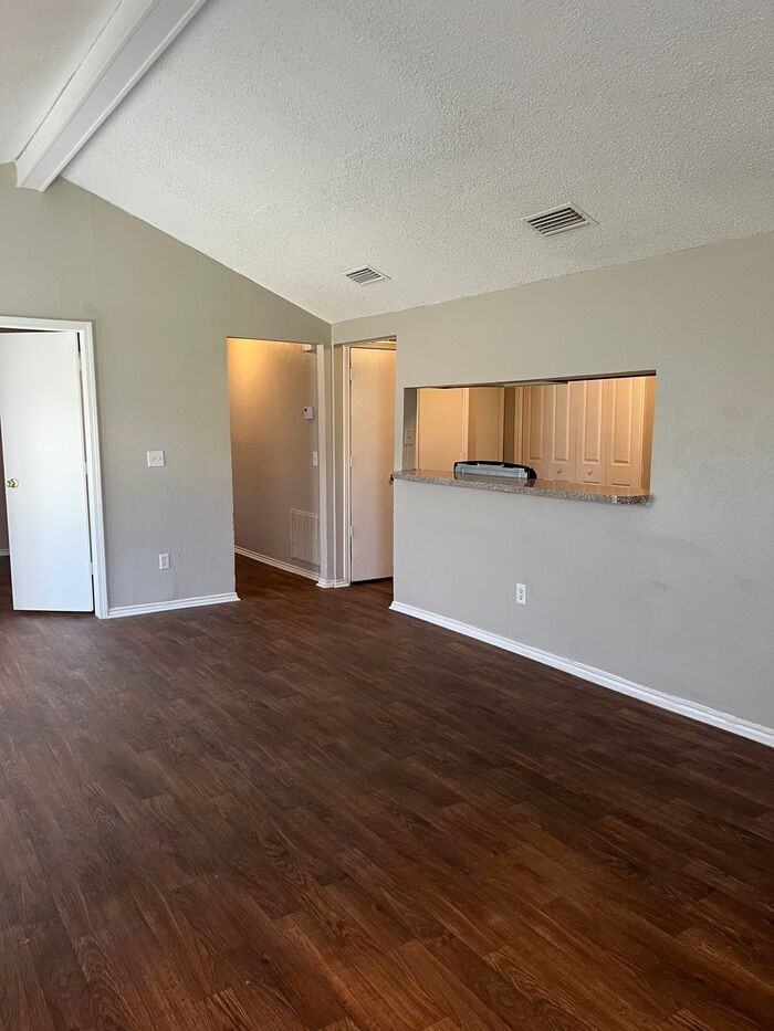 11815 Garden Terrace Dr - Photo 2 of 22