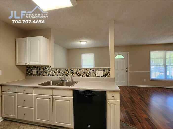 219 Key West Ave - Photo 6 of 20