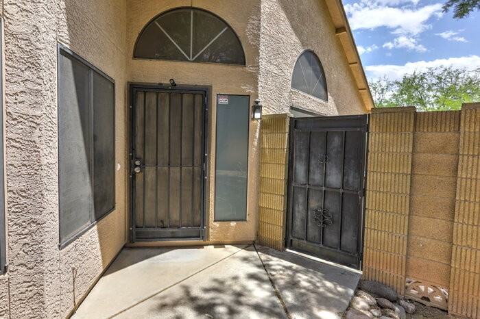 3039 W Calle Levante - Photo 3 of 34
