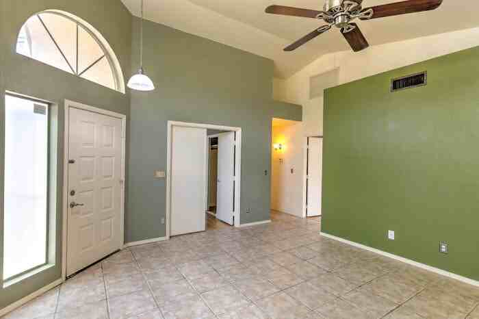 3039 W Calle Levante - Photo 5 of 34