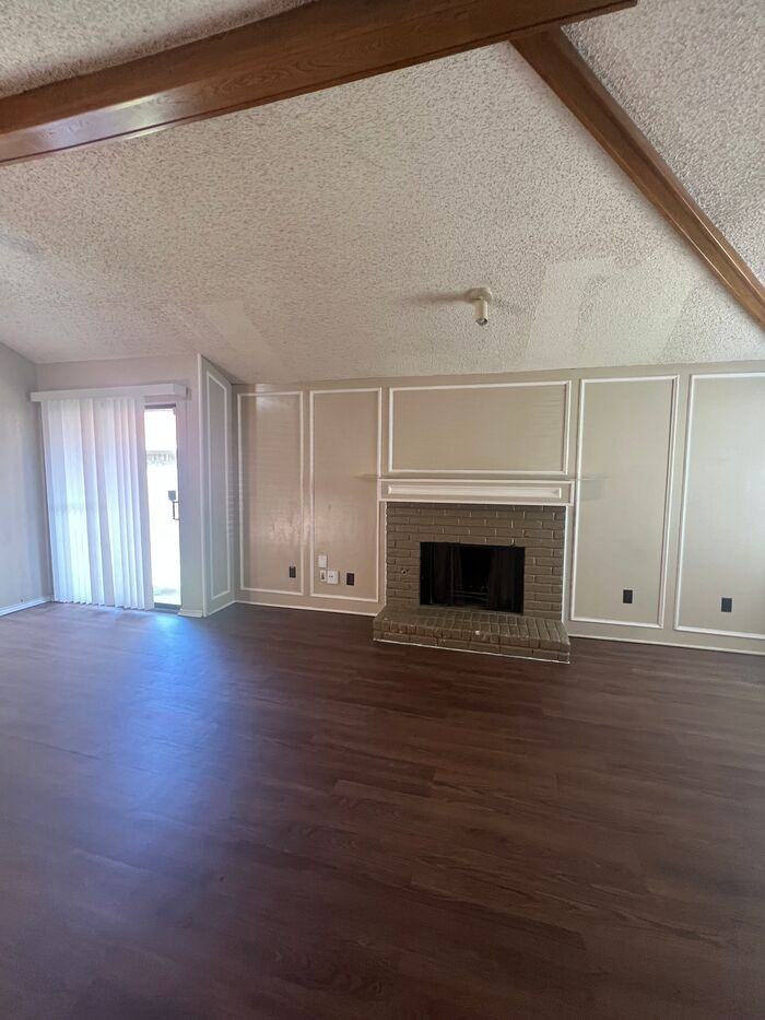 11821 Garden Terrace Dr - Photo 3 of 20
