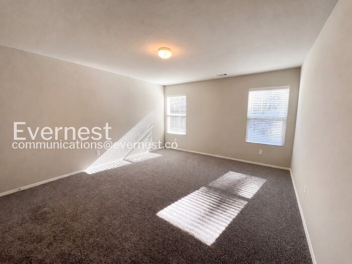 1949 Auburn Hills Dr - Photo 5 of 17