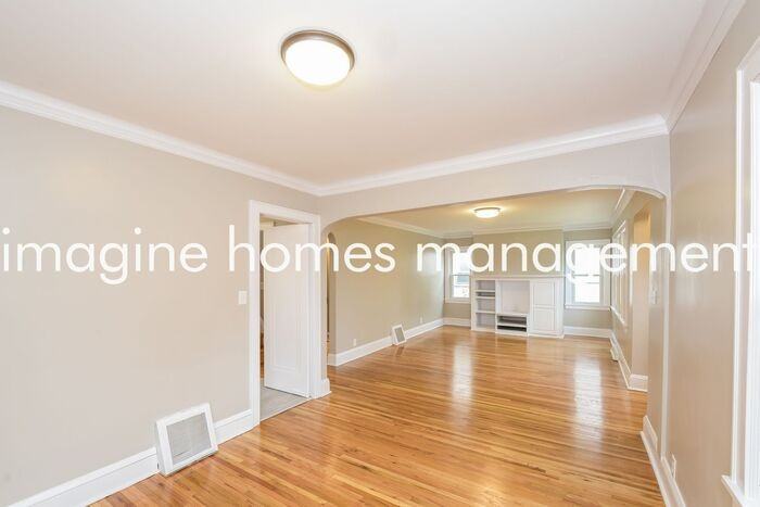 5316 Chicago Ave - Photo 4 of 16