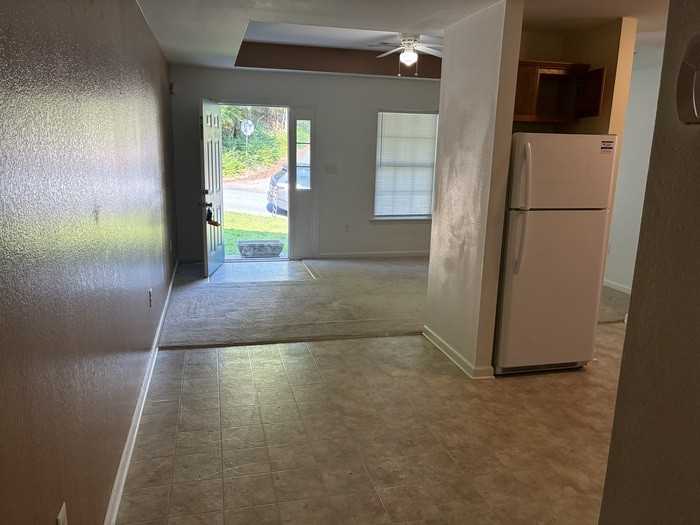 5804 Foxboro Dr - Photo 6 of 13