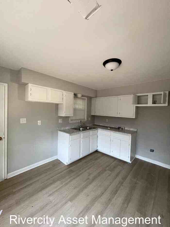107 Loraine Rd - Photo 3 of 10