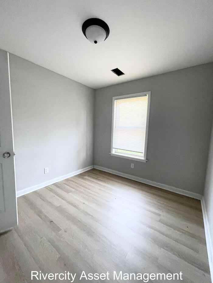 107 Loraine Rd - Photo 6 of 10