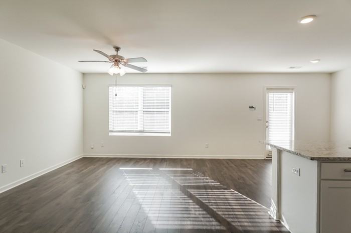 5688 Timber Leaf Loop - Photo 4 of 15
