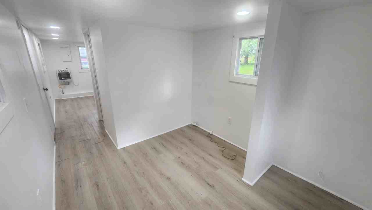 379 U.S. 20 - Photo 5 of 6