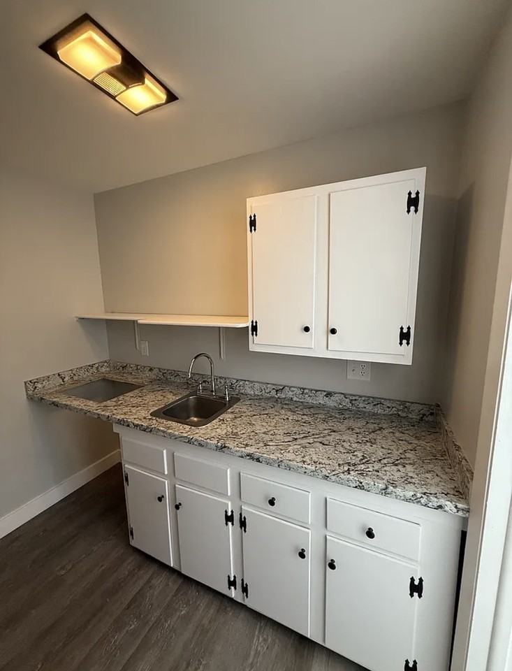 745 Main Street - Photo 5 of 11
