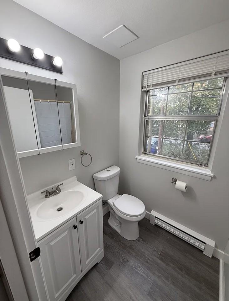 745 Main Street - Photo 7 of 11