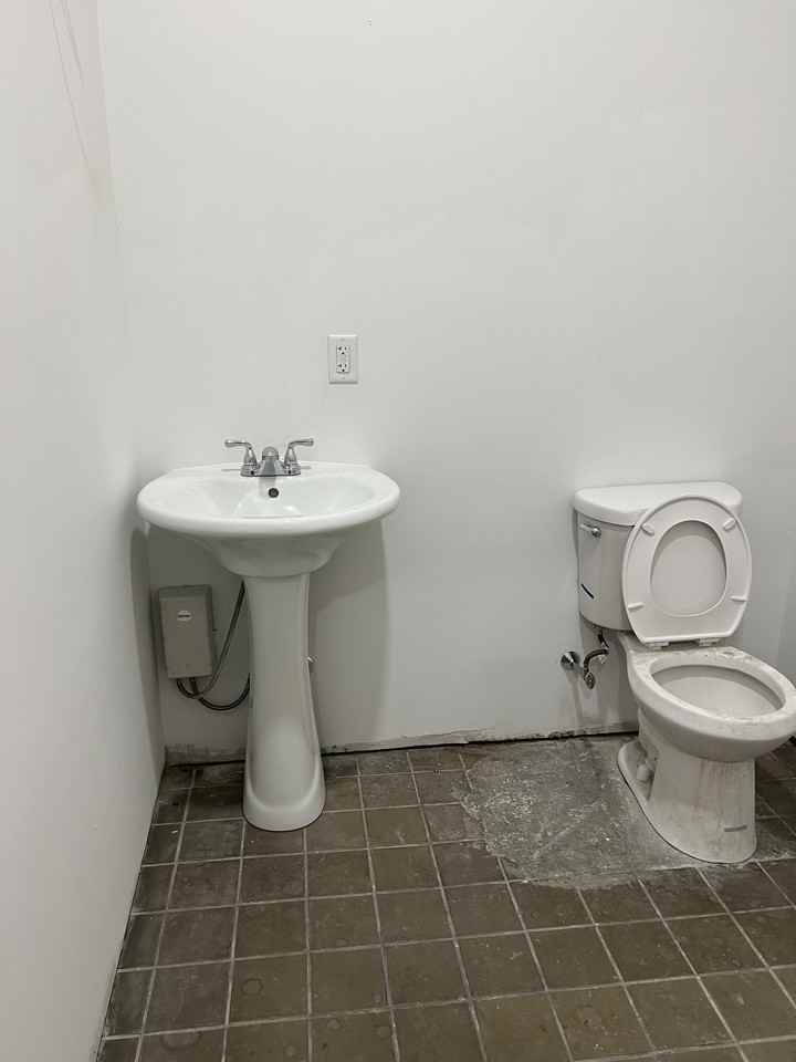 1701 Belfield Ave - Photo 2 of 14