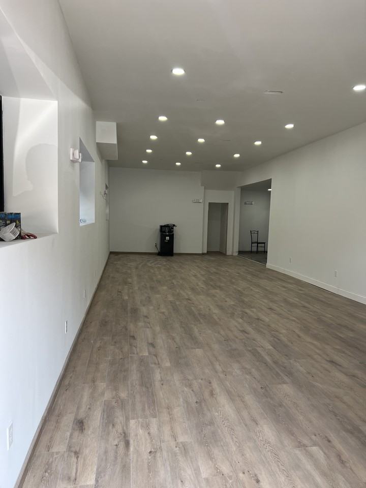 1701 Belfield Ave - Photo 4 of 14