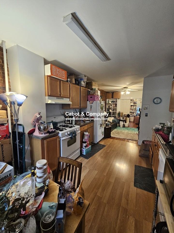 22 Mead St #1A - Photo 2 of 6