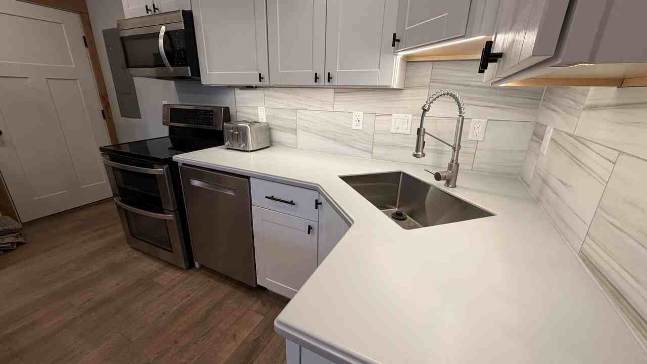 1807 Creekwood Dr #NA - Photo 5 of 15