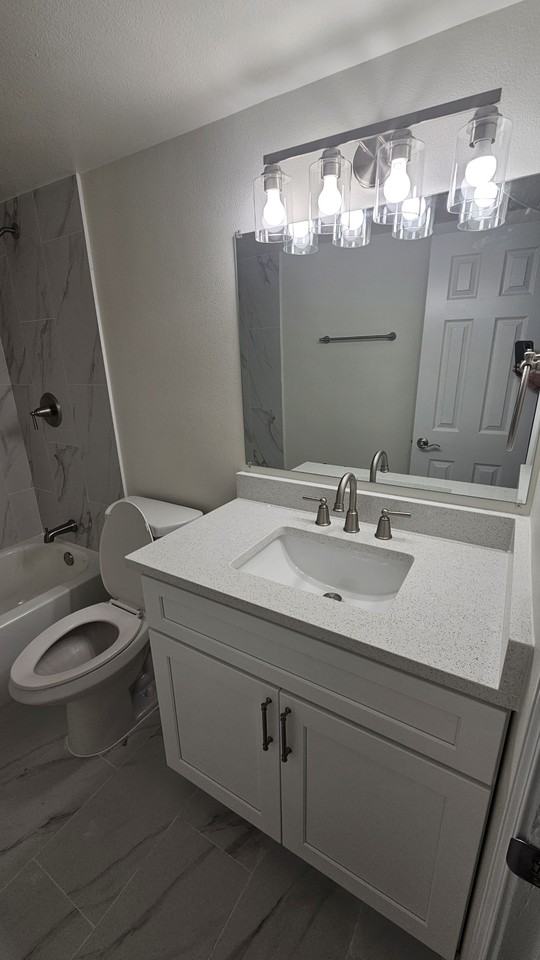 3838 Pontchartrain Dr #A203 - Photo 4 of 11
