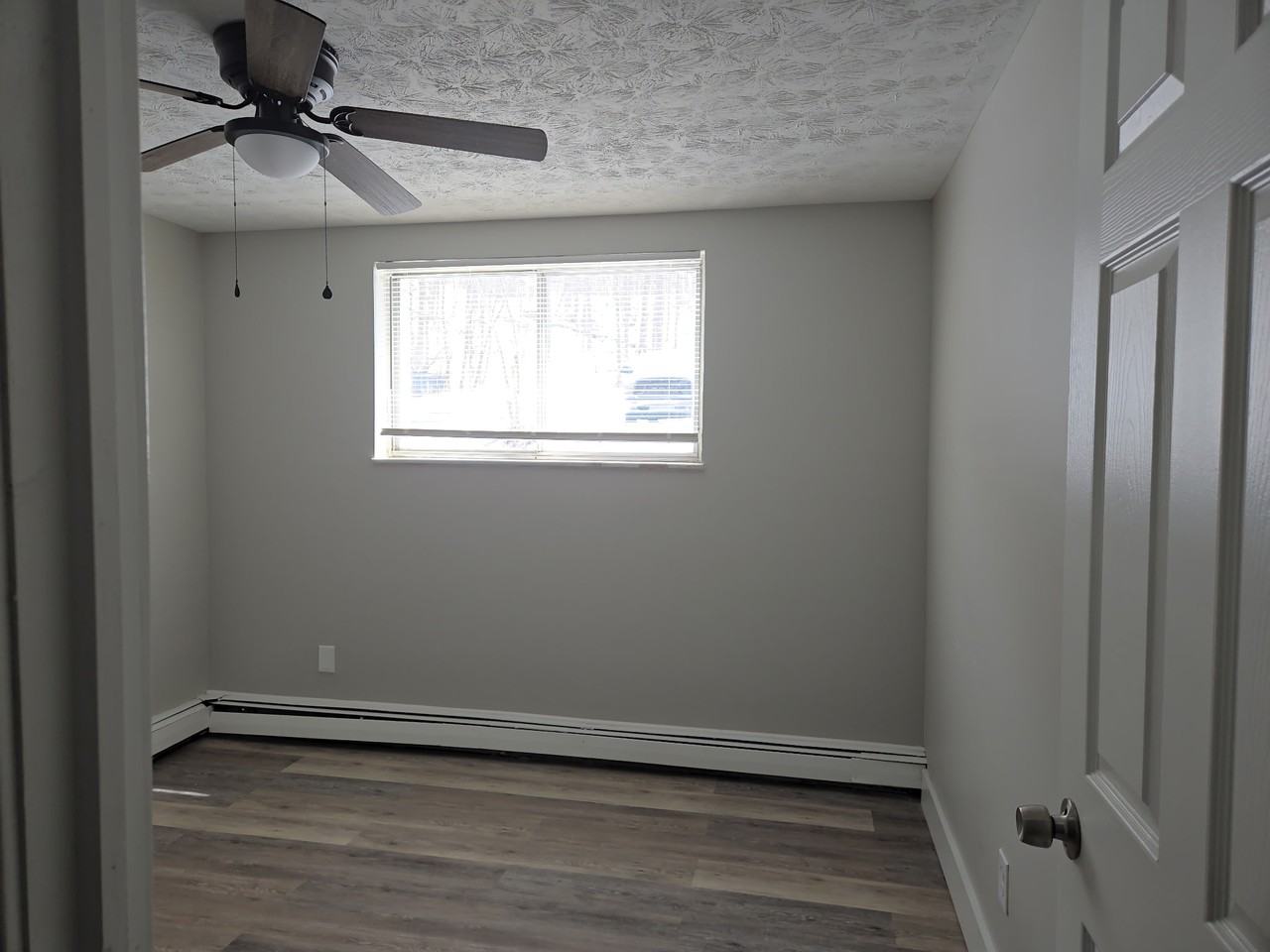 25400 Euclid Ave - Photo 3 of 6