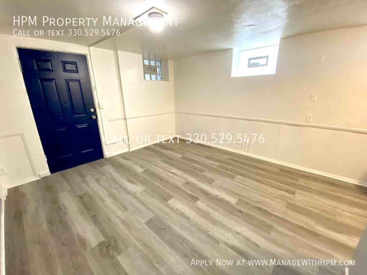 1415 Yale Ave Nw #9 - Photo 4 of 11