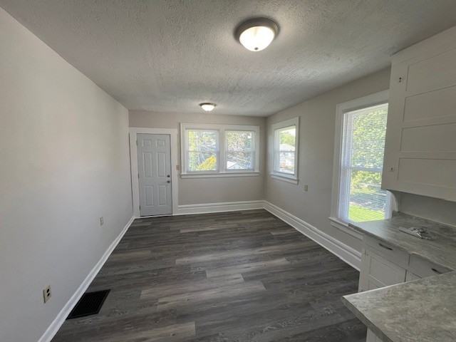 89 S Richardson Ave #NA - Photo 3 of 15