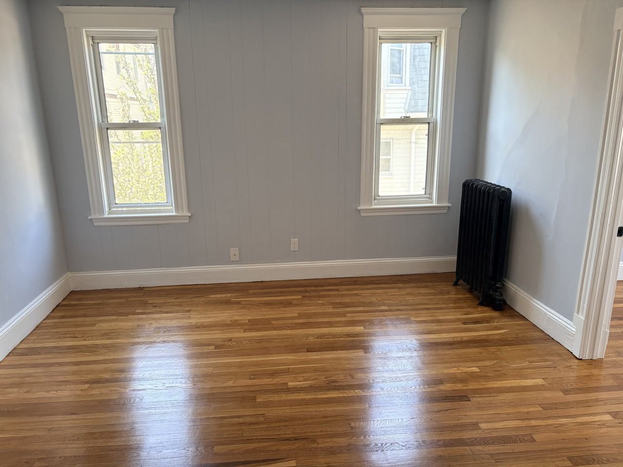 15 Thornton St #2R - Photo 2 of 7