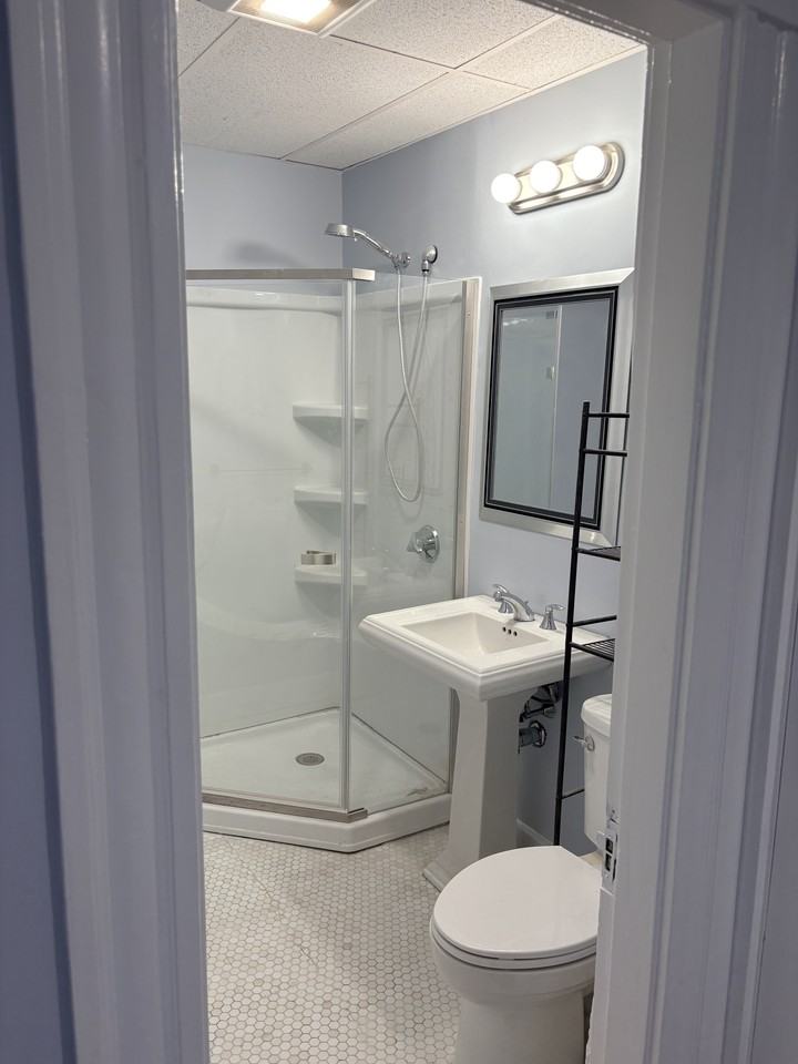15 Thornton St #2R - Photo 5 of 7